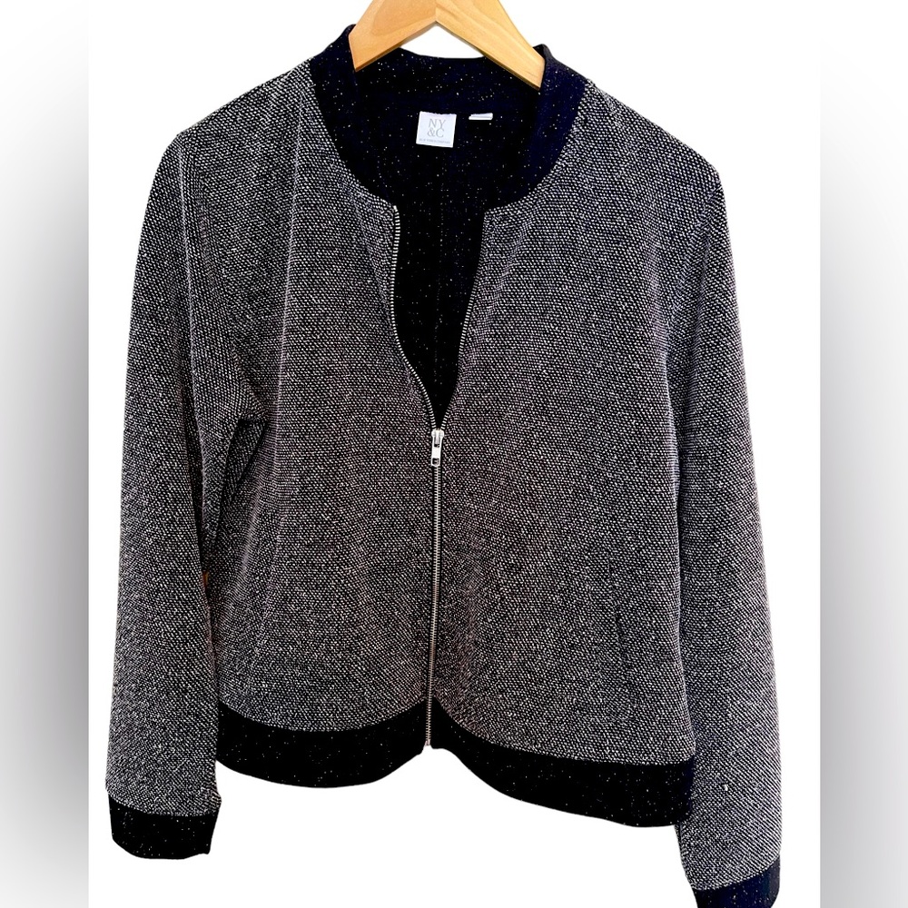 NWOT! Lightweight bomber casual jacket. Size Medium.